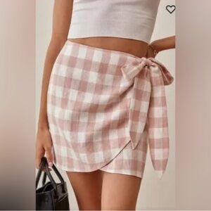 Reformation Pink and White Checkered Skirt Size Small